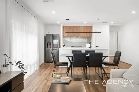 Property photo of 49 Solitaire Road Treeby WA 6164