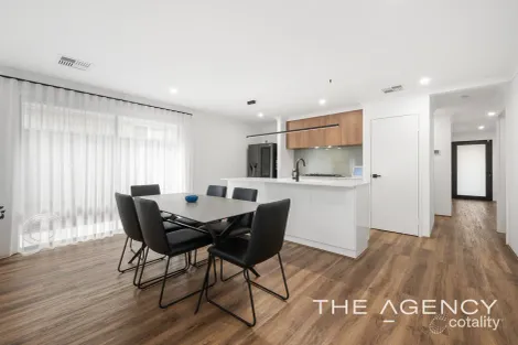 Property photo of 49 Solitaire Road Treeby WA 6164