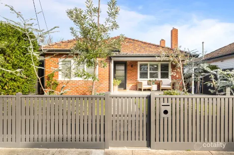 218 Raleigh St, Thornbury, VIC 3071