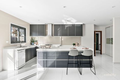 Property photo of 51 Macfarlane Burnet Avenue Macgregor ACT 2615
