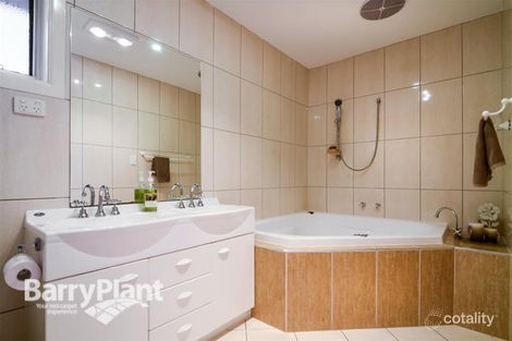 Property photo of 22 Azalea Crescent Dandenong North VIC 3175