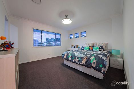 Property photo of 24 Feathertail Place Gumdale QLD 4154