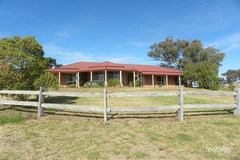 603 Henry Lawson Way, Young, NSW 2594