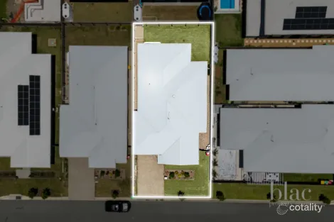 Property photo of 4 Frangipani Crescent Nirimba QLD 4551