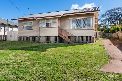 17 Ford St, Rockville, QLD 4350