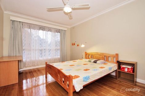 Property photo of 8 Mandowie Crescent Croydon VIC 3136