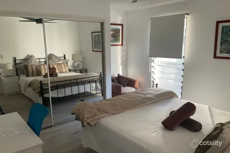 Property photo of 2/32 Middle Street Highgate Hill QLD 4101