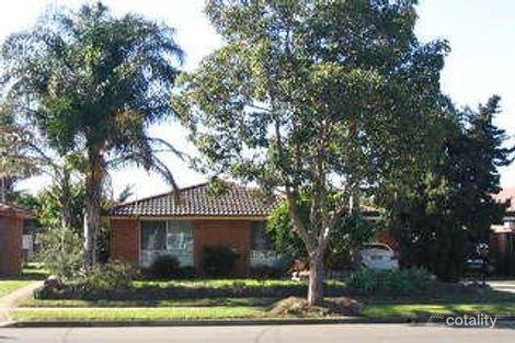 8 Brisbane Rd, St Johns Park, NSW 2176