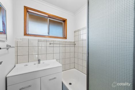 Property photo of 2/23 Deutgam Street Werribee VIC 3030