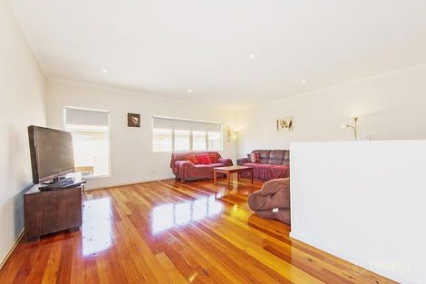 Property photo of 21/5 Stawell Street Werribee VIC 3030