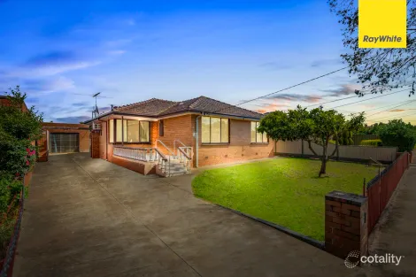 5 LITTLE ST, DEER PARK, VIC 3023