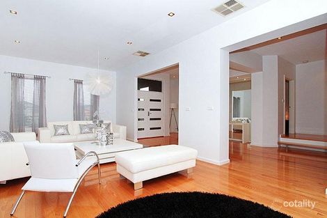 Property photo of 37 Elysee Avenue South Morang VIC 3752