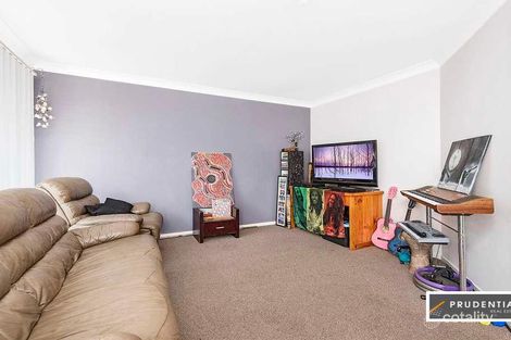 Property photo of 2 Broom Place St Andrews NSW 2566