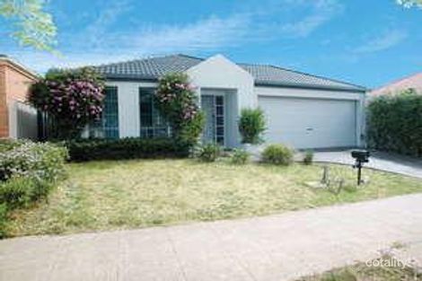 Property photo of 17 Waterbury Turn Craigieburn VIC 3064