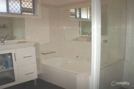 Property photo of 1/217 Central Street Labrador QLD 4215
