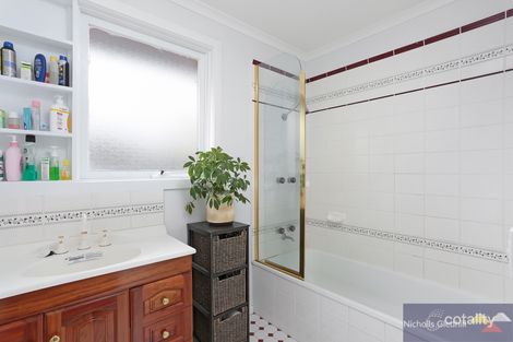 Property photo of 103 James Cook Drive Endeavour Hills VIC 3802