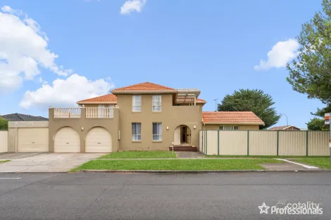 Property photo of 2 Thornhill Drive Keilor Downs VIC 3038