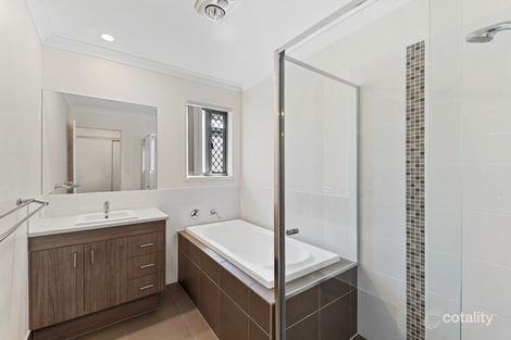 Property photo of 4 Tamarin Court Dakabin QLD 4503