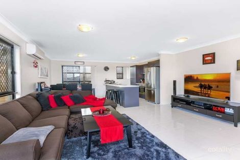 Property photo of 5 Rise Circuit Pacific Pines QLD 4211