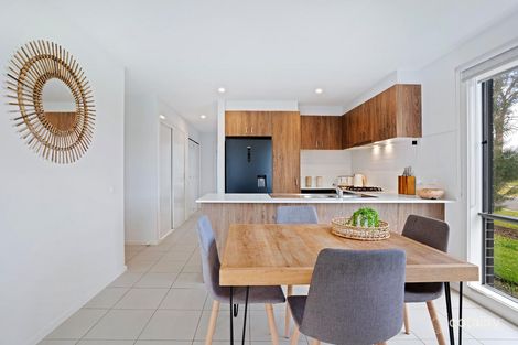 Property photo of 10 Sutton Crescent Carrum Downs VIC 3201