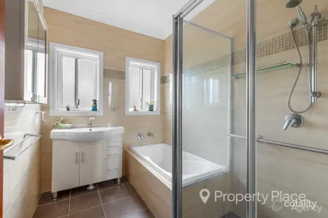 Property photo of 46 Lorraine Street Peakhurst NSW 2210