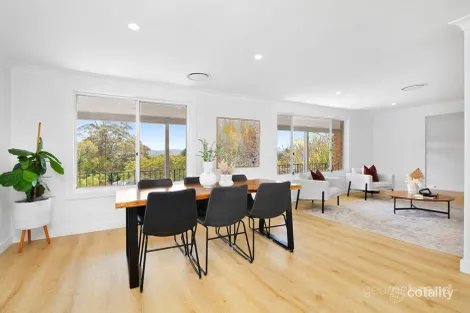Property photo of 25 Beveridge Drive Green Point NSW 2251