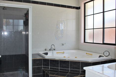 Property photo of 11 Dantum Grove Braybrook VIC 3019
