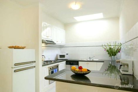 Property photo of 21 Pine Grove Windsor VIC 3181