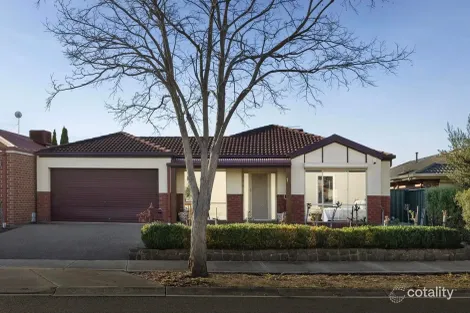 19 Mockridge Ave, Burnside, VIC 3023