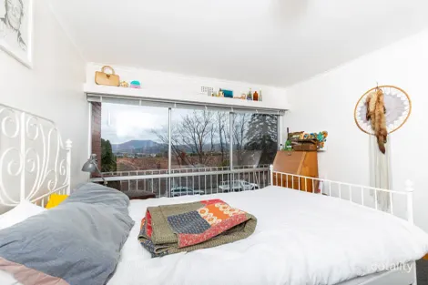 Property photo of 9/2 Alt-Na-Craig Avenue Mount Stuart TAS 7000