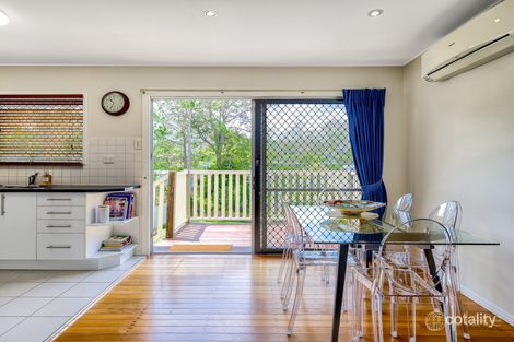 Property photo of 58 Dobbs Street Holland Park West QLD 4121