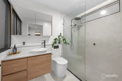 Property photo of 34 Balmain Terrace Red Hill QLD 4059