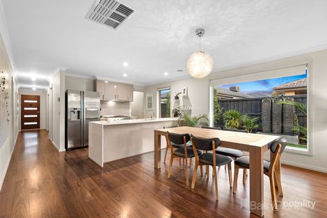 26 Ravensdale Ave, Officer, VIC 3809