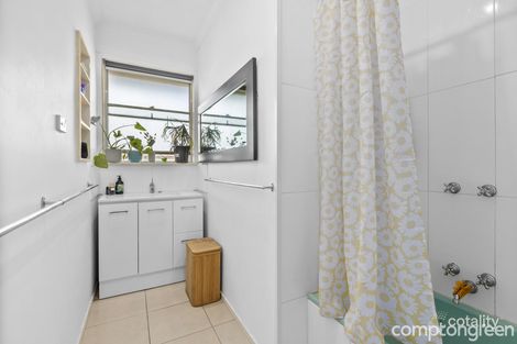 Property photo of 33 Mercury Crescent Newcomb VIC 3219
