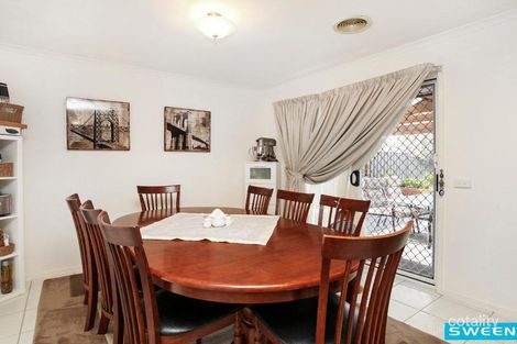 Property photo of 4 Dickerson Way Caroline Springs VIC 3023