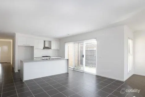 Property photo of 18 Derham Drive Point Cook VIC 3030