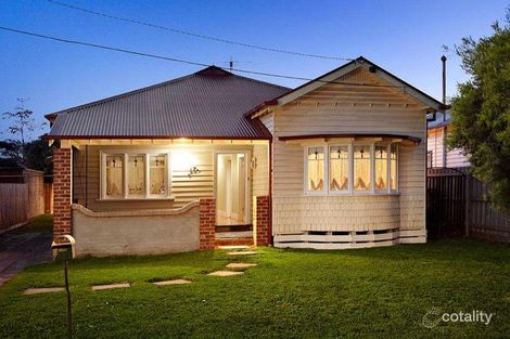 Property photo of 17 Carthew Grove Preston VIC 3072