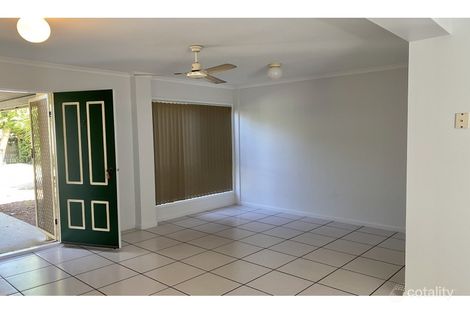 Property photo of 2/9 Robin Street Slade Point QLD 4740