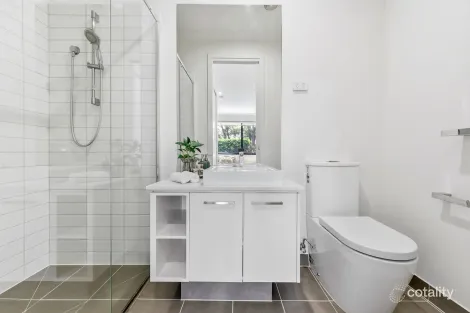 Property photo of 44 Quarter Circuit Springvale VIC 3171