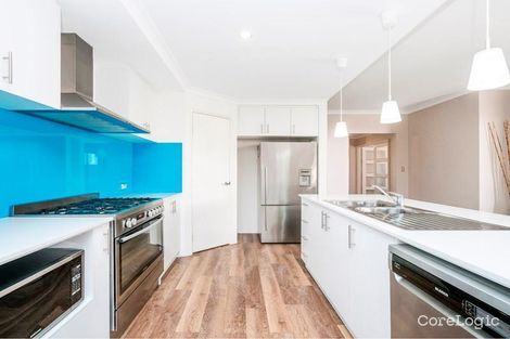 Property photo of 16 Templetonia Rise Lake Coogee WA 6166