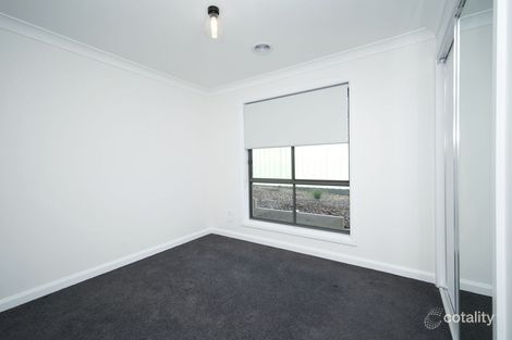 Property photo of 2/11 Gimlet Place Forest Hill NSW 2651