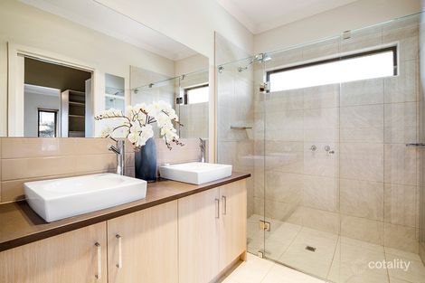 36 Merredin Cct, Doreen, VIC 3754