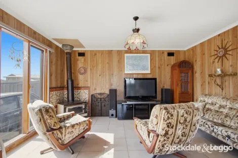 Property photo of 22 Service Road North Moe VIC 3825