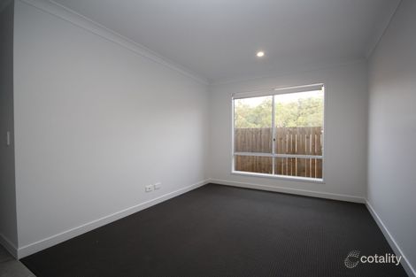 Property photo of 10 Silvertop Crescent Spring Mountain QLD 4300