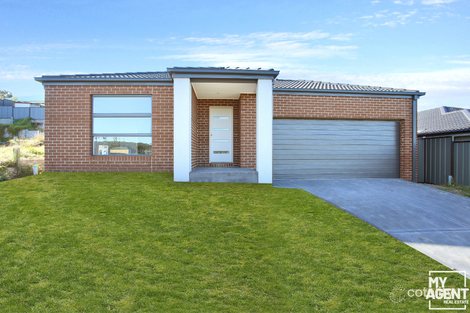 10 Dany Rd, Pakenham, VIC 3810