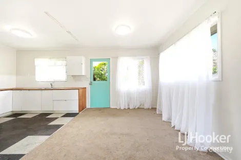 Property photo of 4 Kensington Way Strathpine QLD 4500