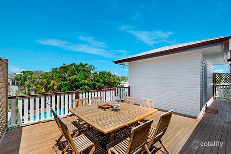 Property photo of 32 Surrey Street Hyde Park QLD 4812