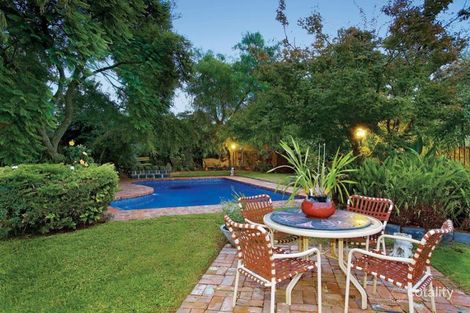 Property photo of 3 Wyuna Road Caulfield North VIC 3161