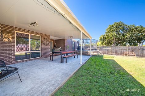 Property photo of 3 Eimeo Place Sandstone Point QLD 4511