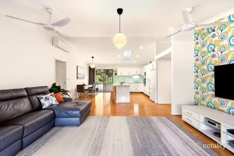 1 Coogee Pl, Albany Creek, QLD 4035